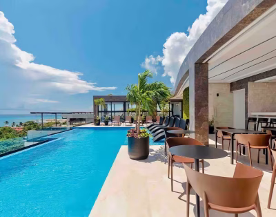 Cerca De 5ta Av., Piscina Infinita, Sauna, Jacuzzi